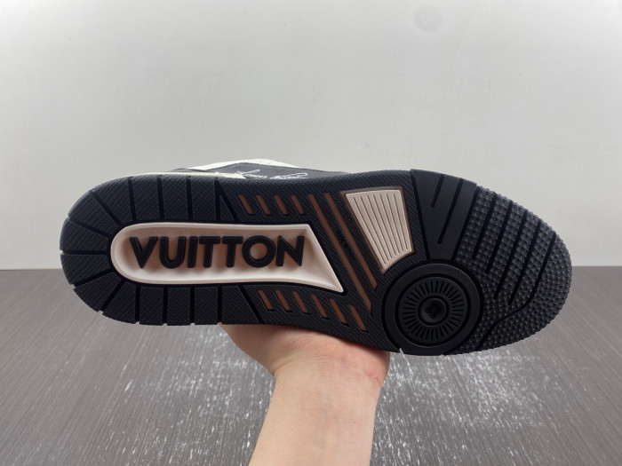 l0vt sneakers