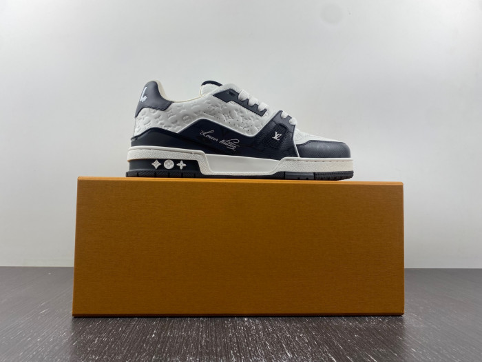 l0vt sneakers