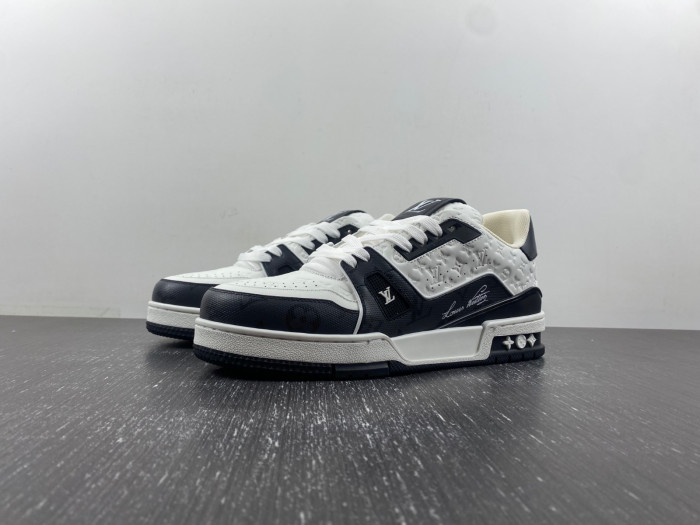 l0vt sneakers