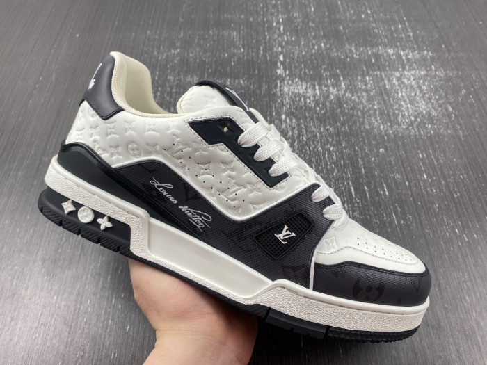 l0vt sneakers