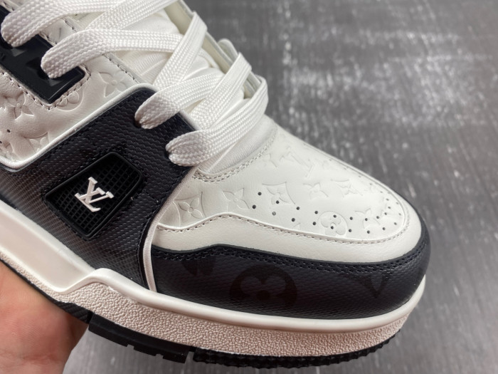l0vt sneakers