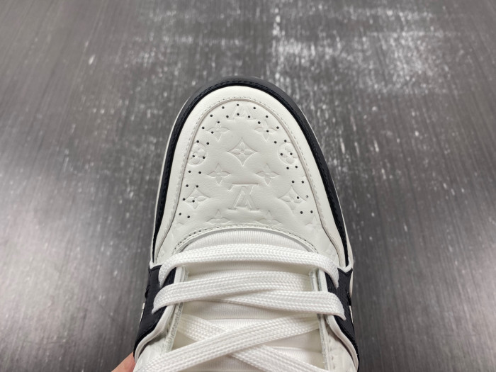 l0vt sneakers