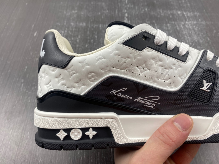 l0vt sneakers