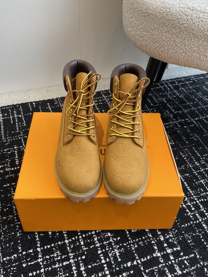 l0vt boots sneakers