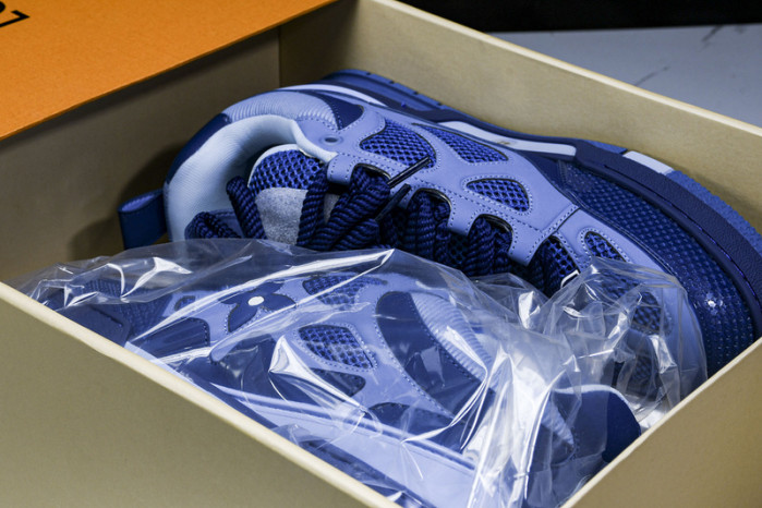 l0vt sneakers