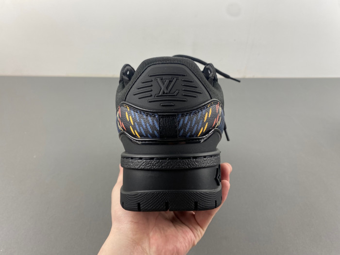 l0vt sneakers