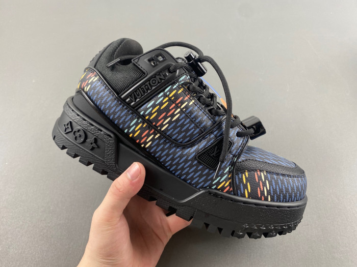 l0vt sneakers