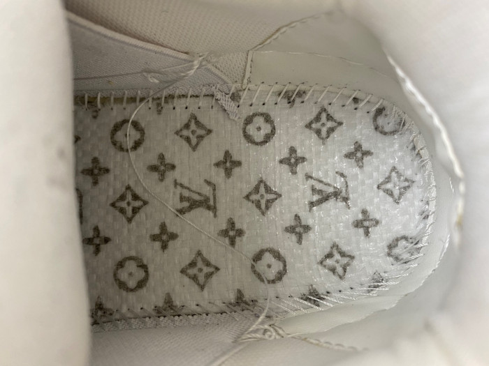 l0vt sneakers