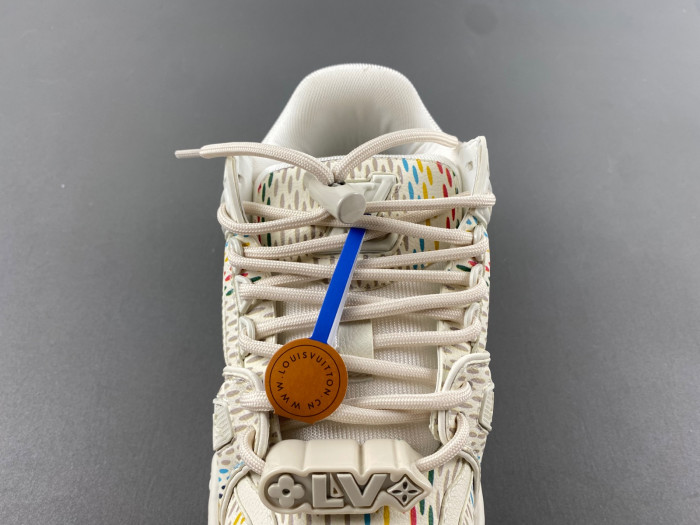 l0vt sneakers