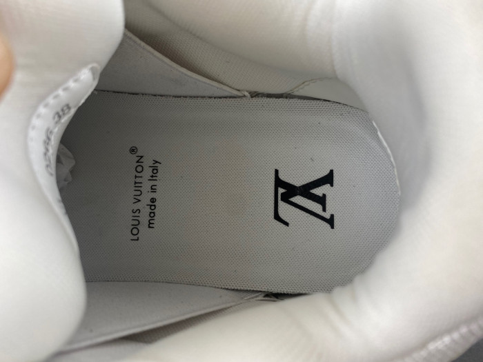 l0vt sneakers