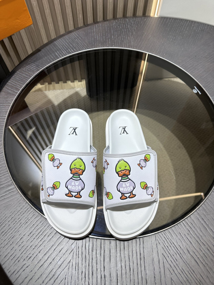 L0VT SANDALS