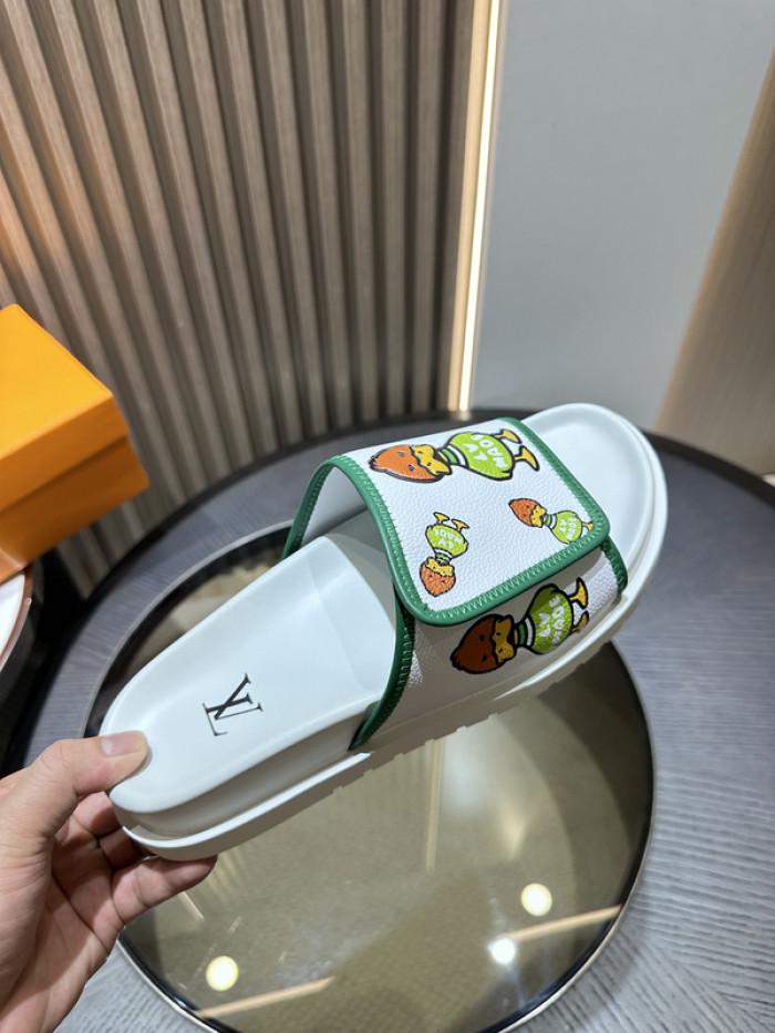 L0VT SANDALS