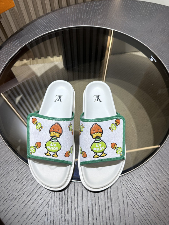 L0VT SANDALS