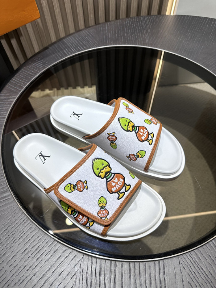 L0VT SANDALS