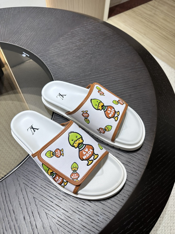 L0VT SANDALS