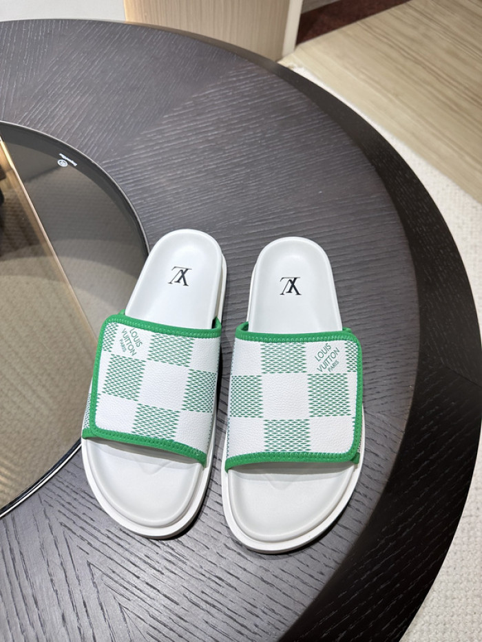 L0VT SANDALS
