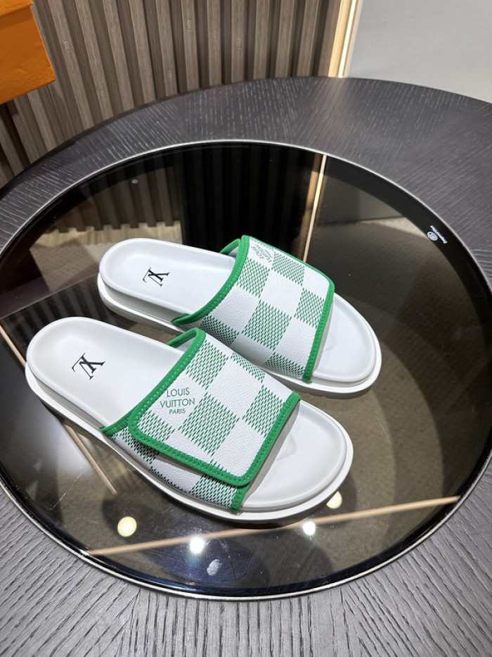 L0VT SANDALS