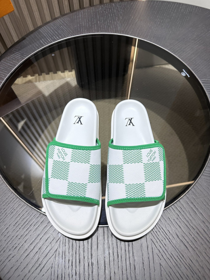 L0VT SANDALS