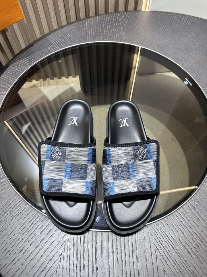 L0VT SANDALS
