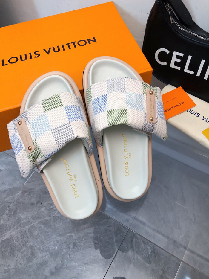 L0VT SANDALS