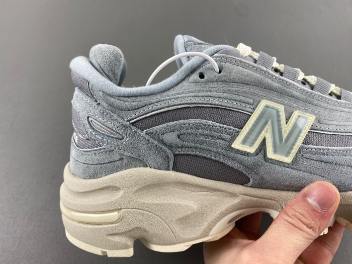 New New Balance 1000 M1000KQ