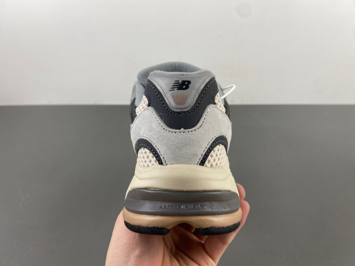 New Balance M2010GRY