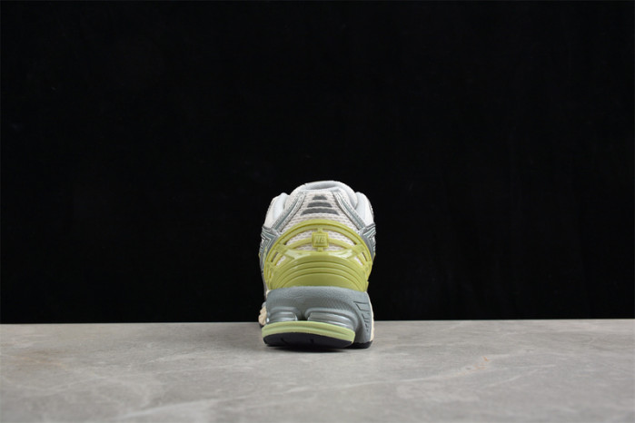 new balance m1906rem