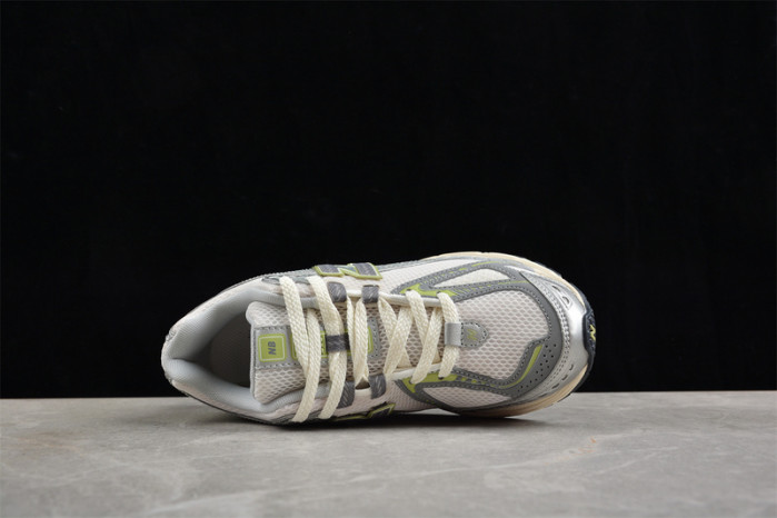 new balance m1906rem