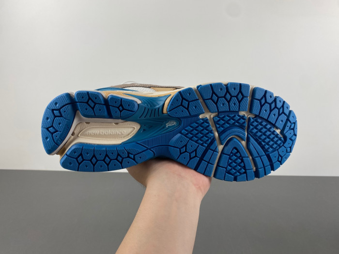 New Balance M1000CA
