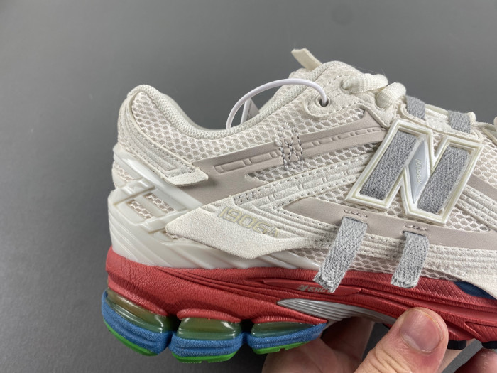 New Balance M1906AB