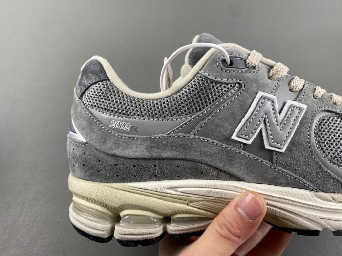 New Balance M2002RANM