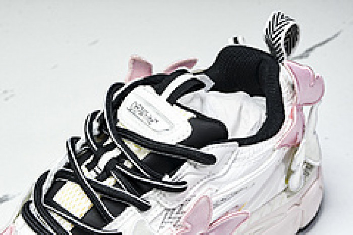 Off-White c/o Virgil Abloh