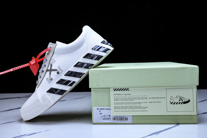 Off-White c/o Virgil Abloh