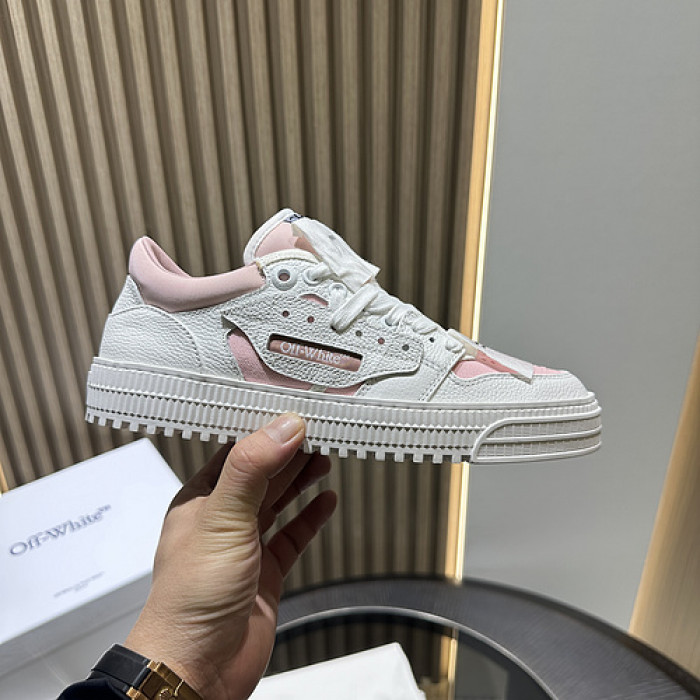 Off-White c/o Virgil Abloh