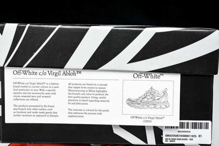 Off-White c/o Virgil Abloh
