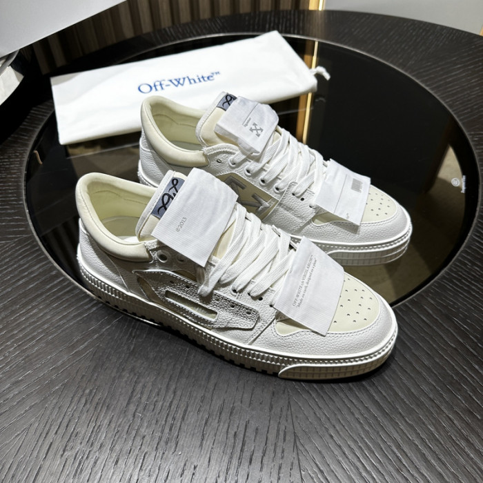 Off-White c/o Virgil Abloh