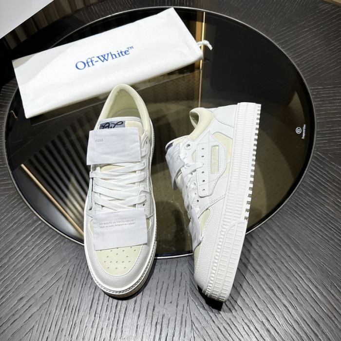 Off-White c/o Virgil Abloh