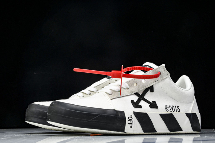 Off-White c/o Virgil Abloh