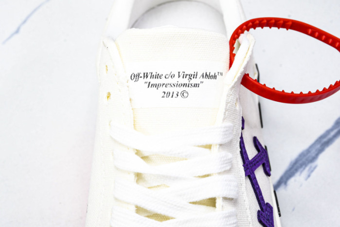 Off-White c/o Virgil Abloh