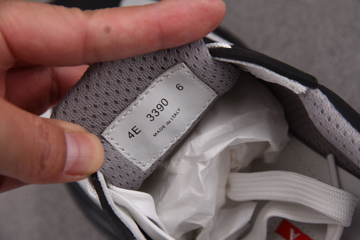 Pra*a SNEAKER P6006