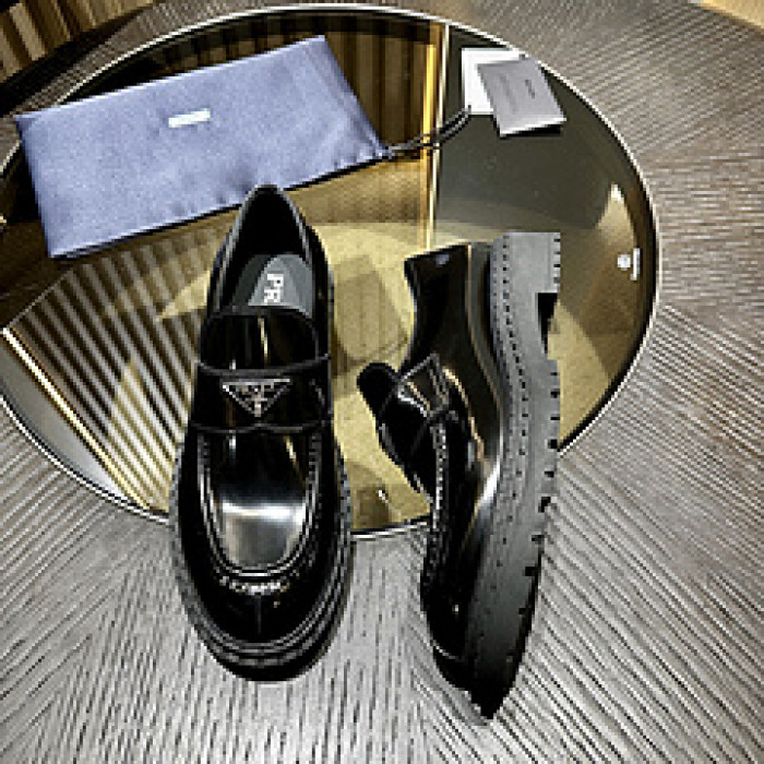 Pra*a SNEAKER P7006