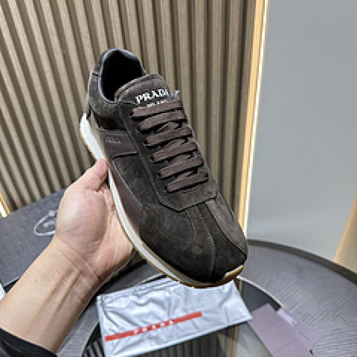 Pra*a SNEAKER P7010
