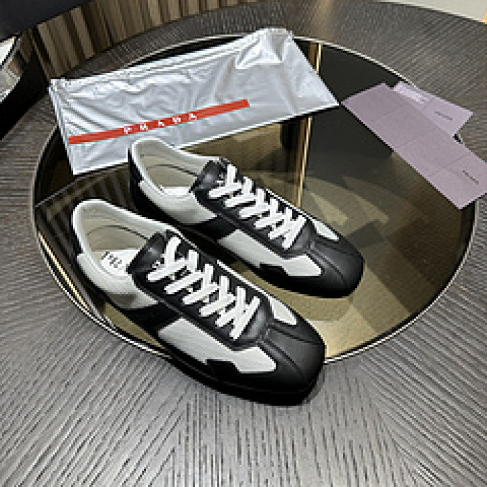 Pra*a SNEAKER P7011