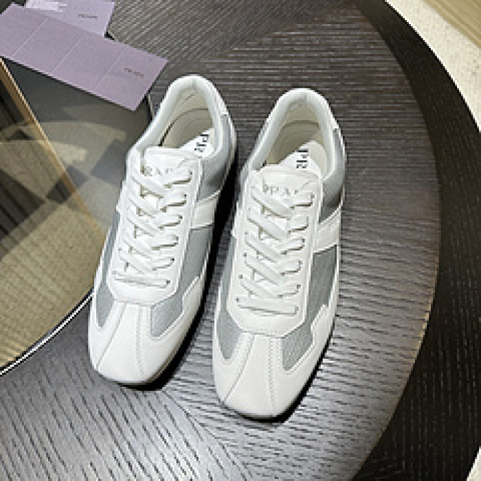 Pra*a SNEAKER P7015