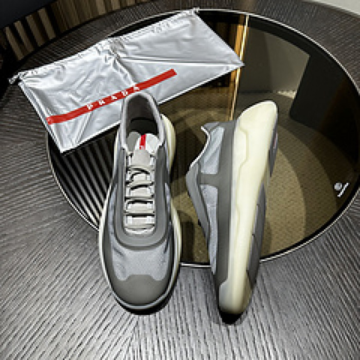 Pra*a SNEAKER P7017
