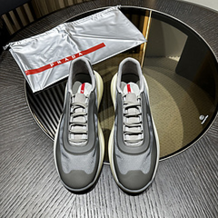 Pra*a SNEAKER P7017