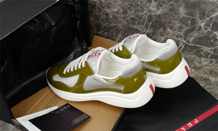 Pra*a SNEAKER P7020