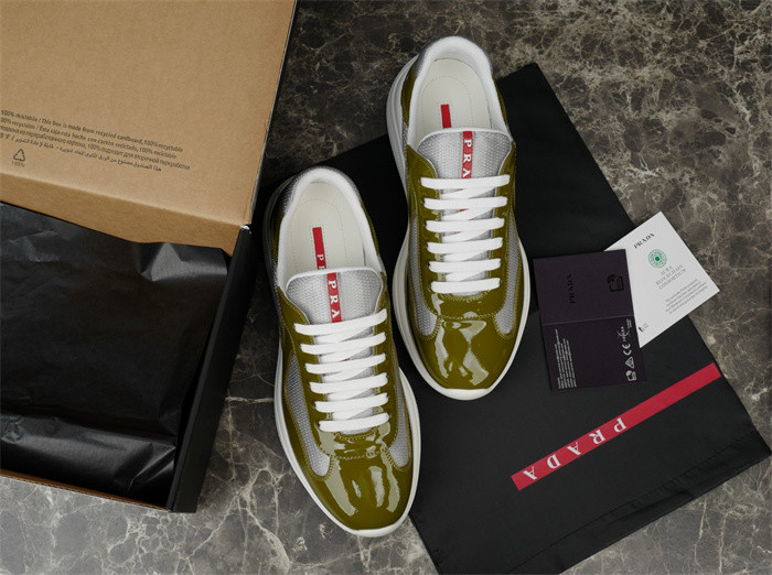Pra*a SNEAKER P7020