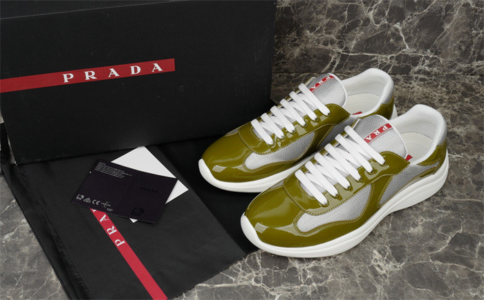 Pra*a SNEAKER P7020