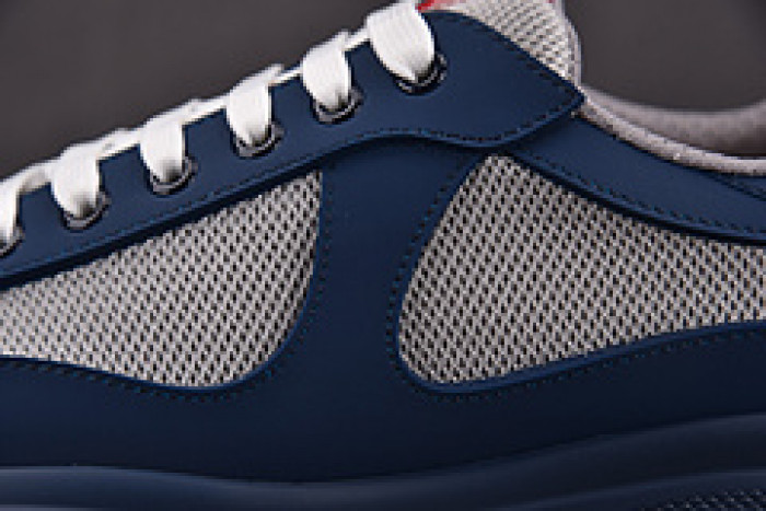 Pra*a SNEAKER P7004